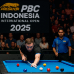 Arena biliar Predator PBC 2025 di Jakarta menampilkan pemain internasional sedang bertanding di meja biliar profesional dengan suasana kompetisi yang megah dan modern